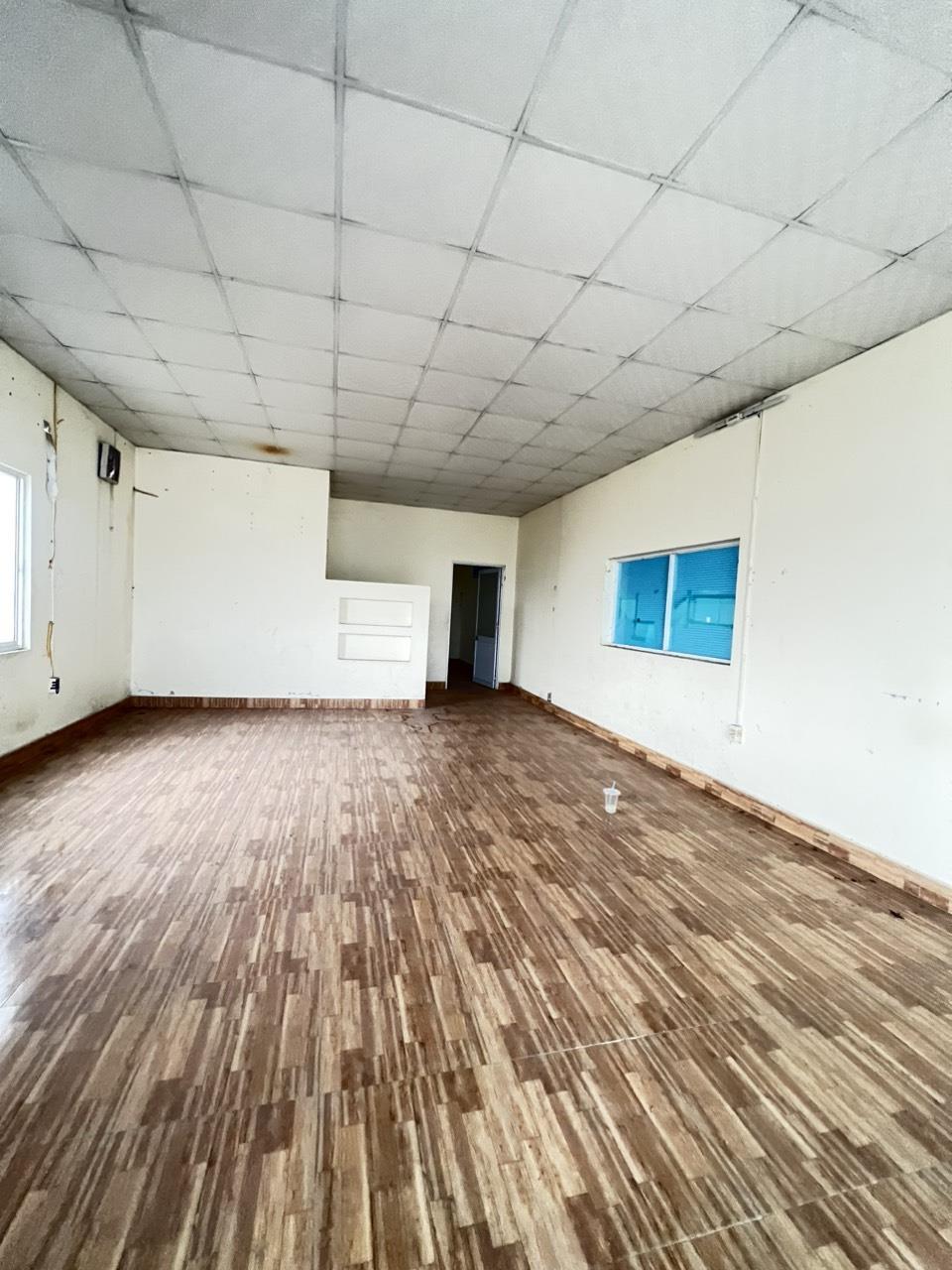 Cho Thuê Xưởng Bến Cát Bình Dương – Khu Vực Sản Xuất Đa Ngành Nghề.Diện tích: 2400m² .Giá thuê: 55,000 VND/m²1671262