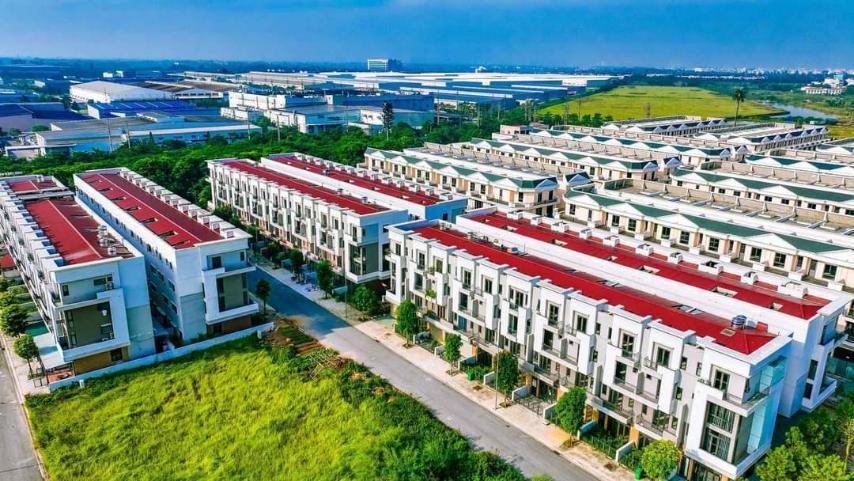 Nhà Phố 75m²- ĐỐI DIỆN CHUNG CƯ.. Giá hạt rẻ chỉ 3,x tỷ. Ngay Gia Lâm1110191