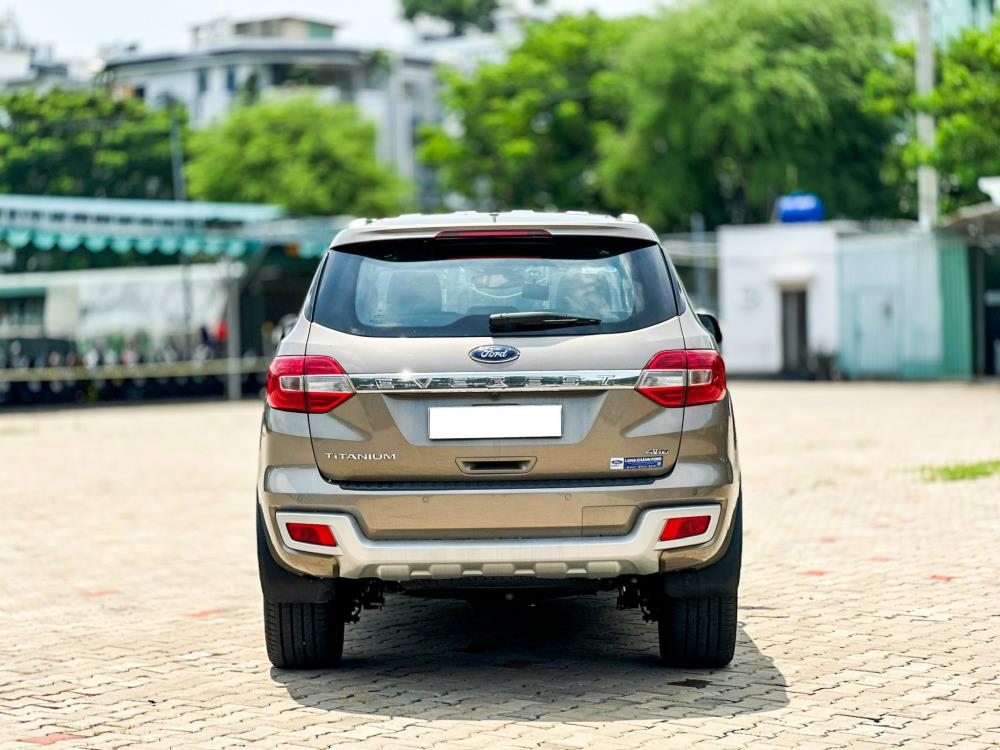 Ford Everest Titanium 2.0L 4X4 sx 2019 1 chủ từ đầu chạy quanh phố 6 vạn8km cực cọp xe đã check test đầy đủ chứng chỉ việc chén1788339