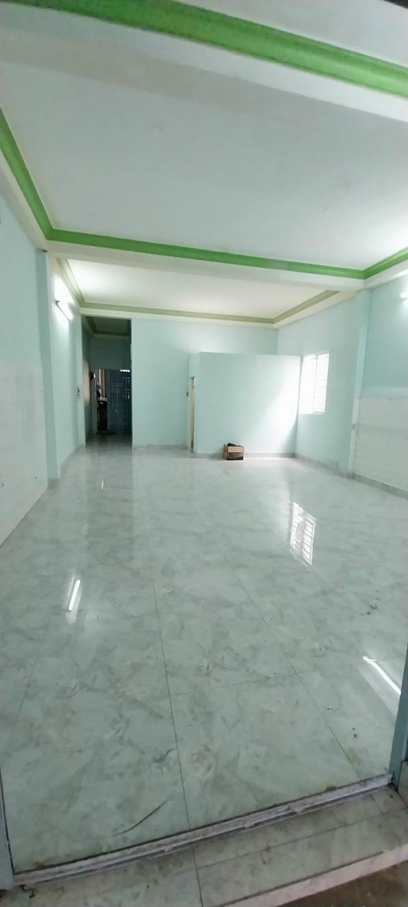 754 💥Nhà Chỉ : 3 triệu/ tháng

( 01/05/2024 nhận nhà )

Cho thuê nhà mới sơn sửa hẻm Trần Quang Diệu, Bình Thuỷ. Gần CMT81513939