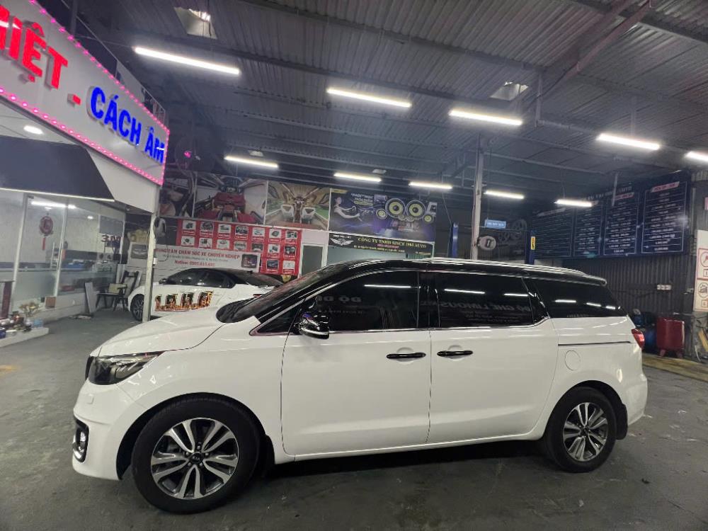 Chính chủ bán xe Kia sedona 2018, full dầu !2047211