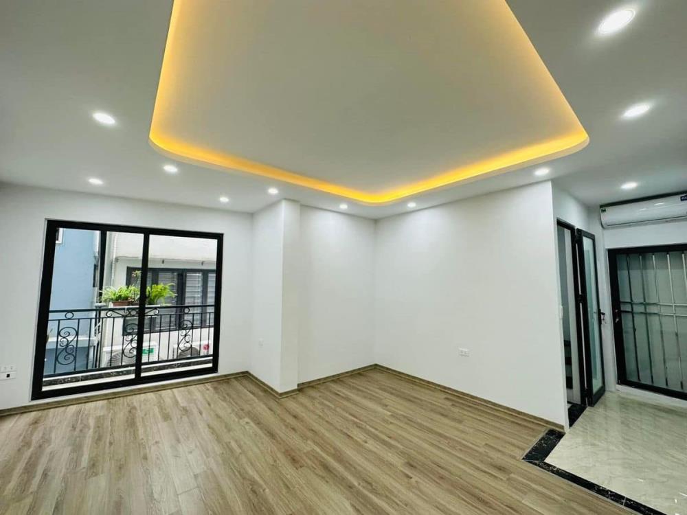 NHÀ MỚI NGUYỄN CHÍNH, HOÀNG MAI -LÔ GÓC- CỰC THOÁNG SÁNG, 50M2, 5 TẦNG, MT 3.6M, 5.2 TỶ1526877