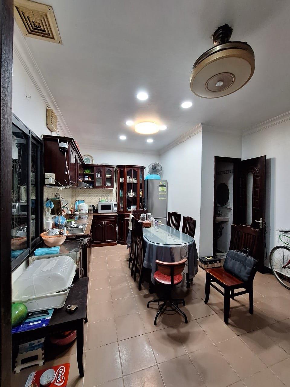 CHO THUÊ NHÀ LÀM HOMESTAY PHỐ LÊ NGỌC HÂN, 5 TẦNG, 30M2,17 TRIỆU1934223