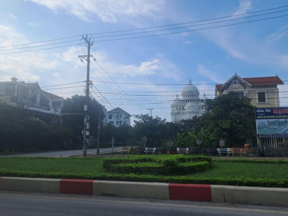 Chính chủ cần bán lô đất biệt thự Vip - 3 mặt tiền - 680m2 tại sân quảng trường TP.Ninh Bình880412