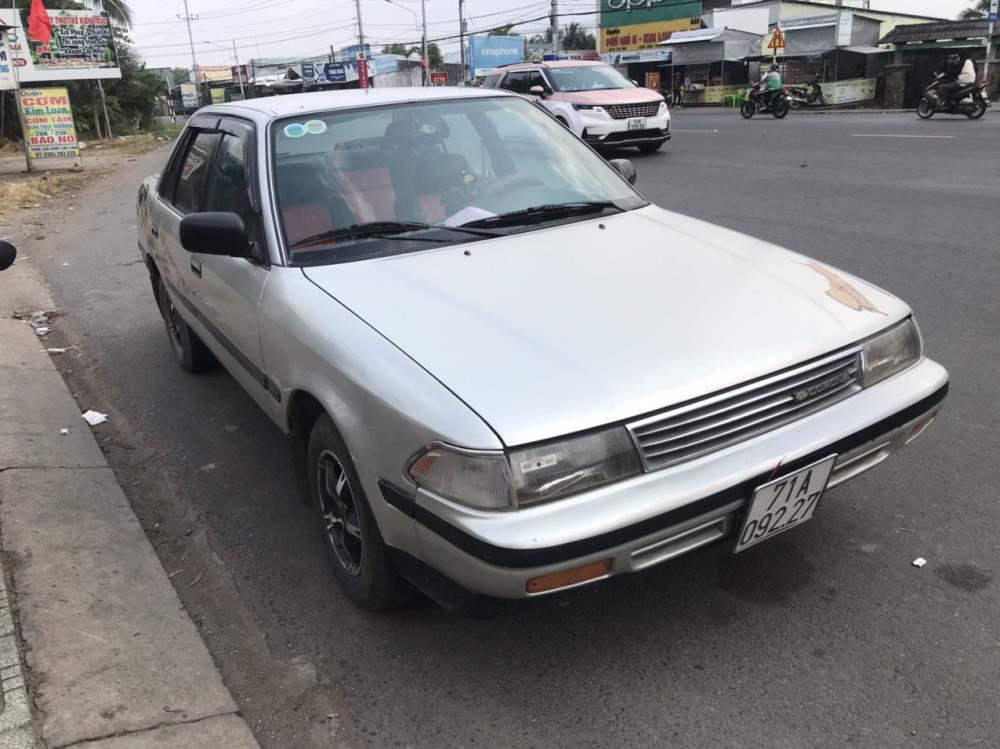 Chính chủ bán xe Toyota corolla 1989 máy 1.61724128