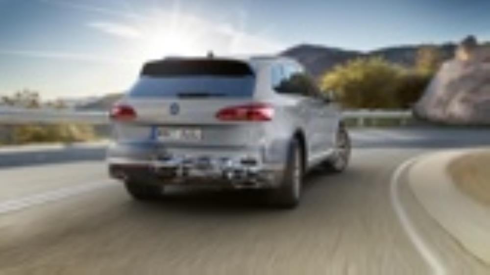 Volkswagen Touareg mới nhập khẩu378554