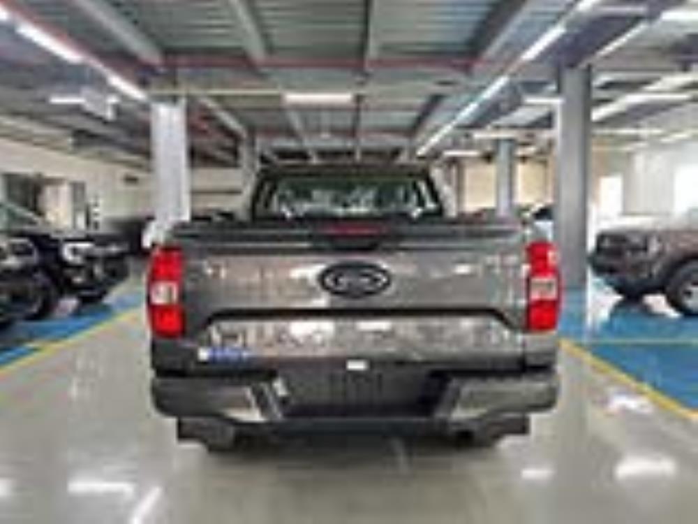 Ford Ranger XLS AT 4x2 xe sẵn giao ngay1109483