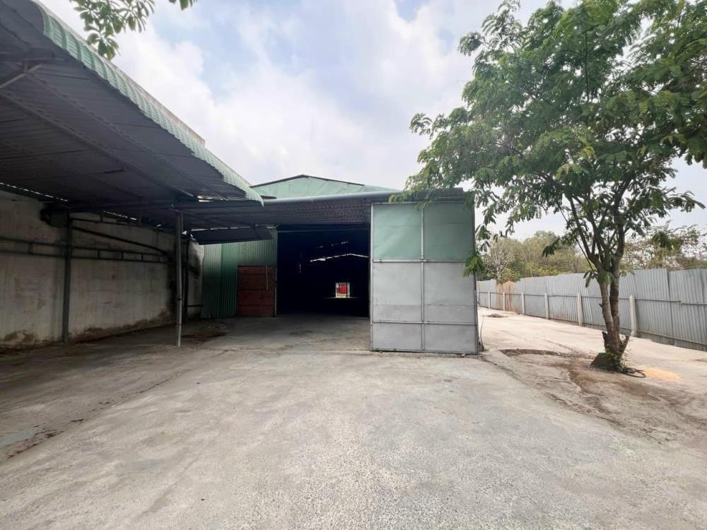 Cho thuê kho xưởng Bỉnh Dương giá rẻ.Tổng diện tích: 1100m2
Diện tích kho: 500m2.Chỉ 15Triệu/Tháng, cọc 2 tháng1690888