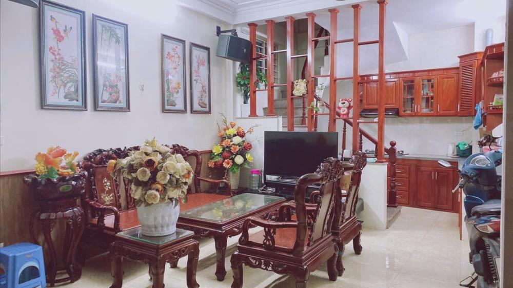 CHO THUÊ NHÀ RIÊNG NGUYÊN CĂN NGÕ 393 TRƯƠNG ĐỊNH, HOÀNG MAI 5 TẦNG, 30M2, 4 P, 12 TRIỆU1980834