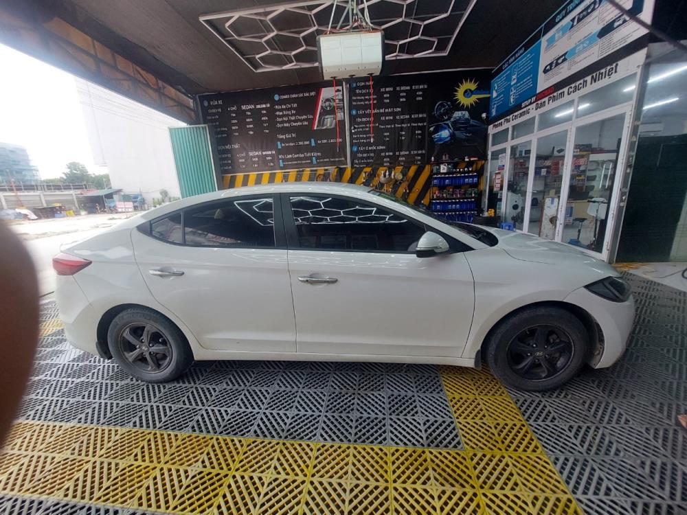 Hyundai Elantra 2017 1.6 MT1695668