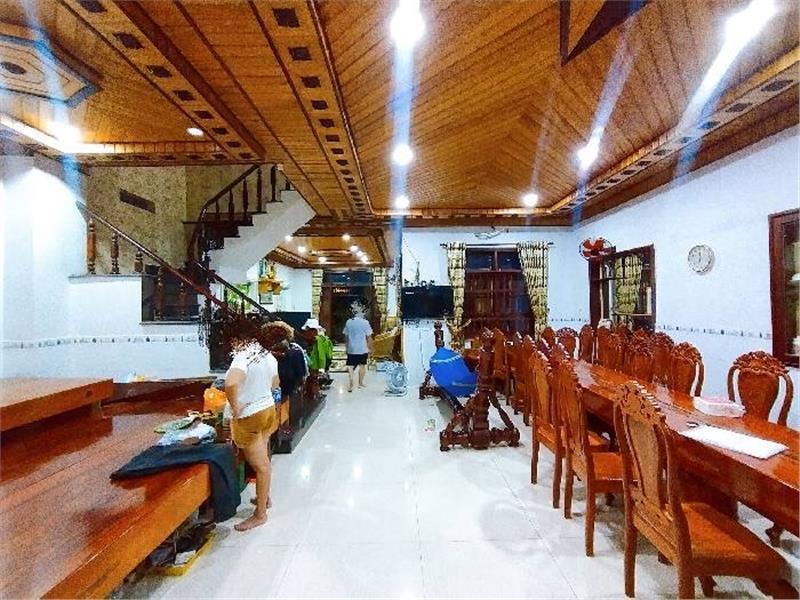 Bán Nhà riêng KHU PHÂN LÔ, Cách Chợ Linh Trung, Thủ Đức 200m, 115m2, 5T, Hầm rộng, Nhà Đẹp Ở Ngay1801075