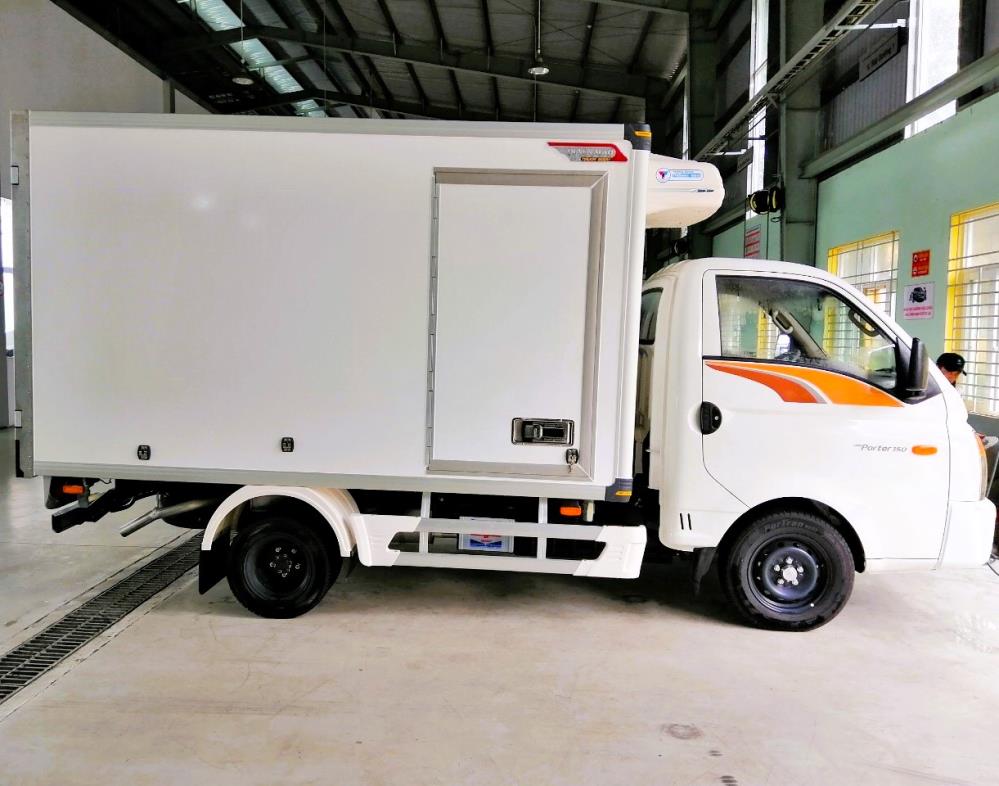 Bán Hyundai 1,2 tấn thùng đông lạnh có sẵn mới 100%854135