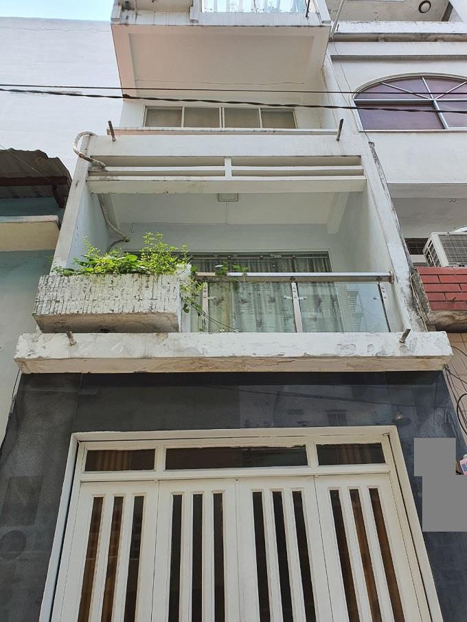 Cho thuê nhà Nguyển Đình Chiểu, P4, Q3, 30m2, 4 tầng, hẻm kinh doanh.690902