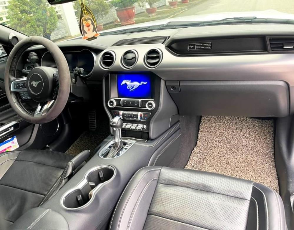 Ford Mustang Premium 2.3 bản Fifty - five year 2020 .Nhập mỹ nguyên chiếc.620091