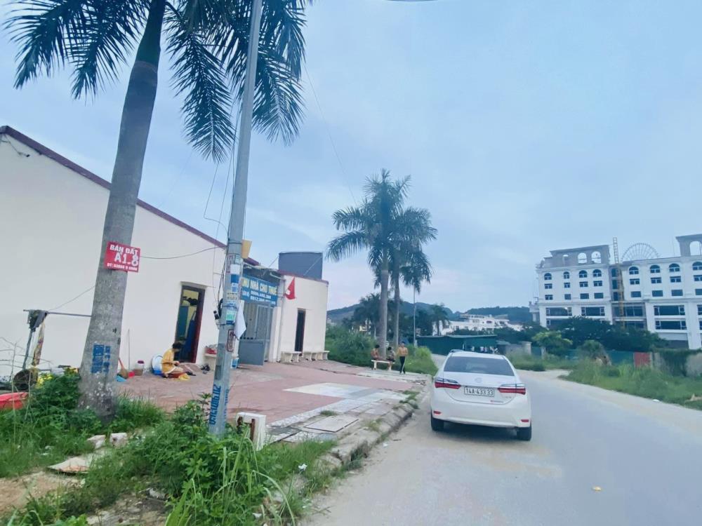 Chính chủ còn trống 5 phòng muốn cho thuê tại Đường chính To - Phường Yết Kiêu - Hạ Long - Quảng Ninh.1197151