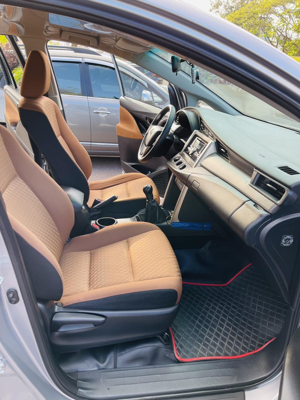 UUsed Car Dealer Trimap đang bán; Toyota Innova E 2.0 sx 2019, đăng ký 2020 một chủ mua mới đầu. 407716