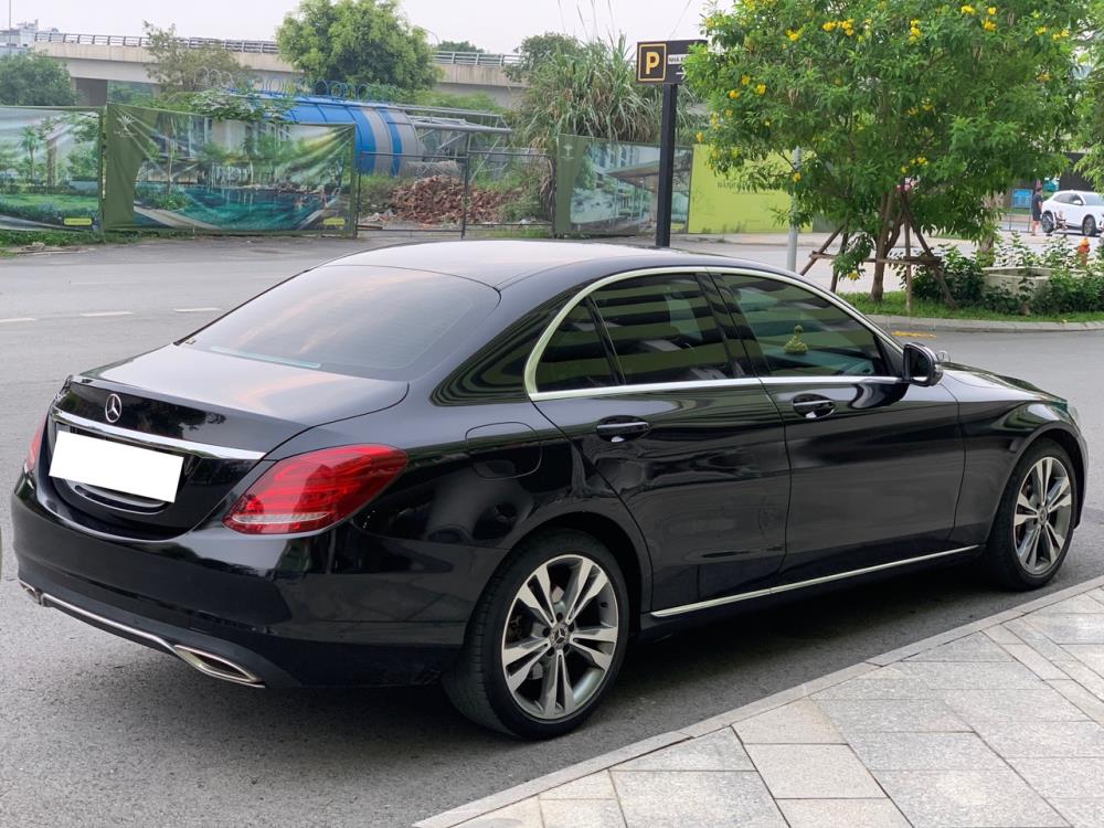 Merc c250 sản xuất 2018 đăng ký lần đầu tiên vào năm 20191638134