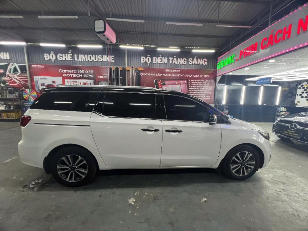 Chính chủ bán xe Kia sedona 2018, full dầu !2047208