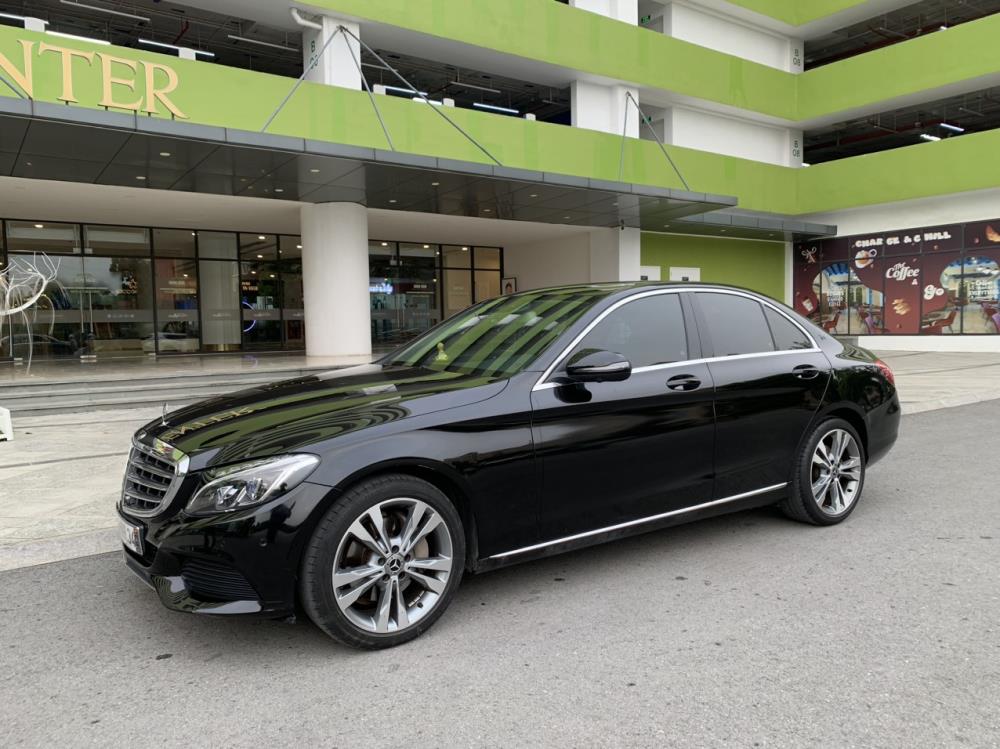 Merc c250 sản xuất 2018 đăng ký lần đầu tiên vào năm 20191638138