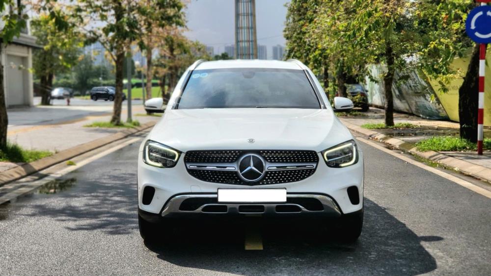 CẦN BÁN XE MERCEDES GLC200 4 MATIC SẢN XUẤT NĂM 20202010342