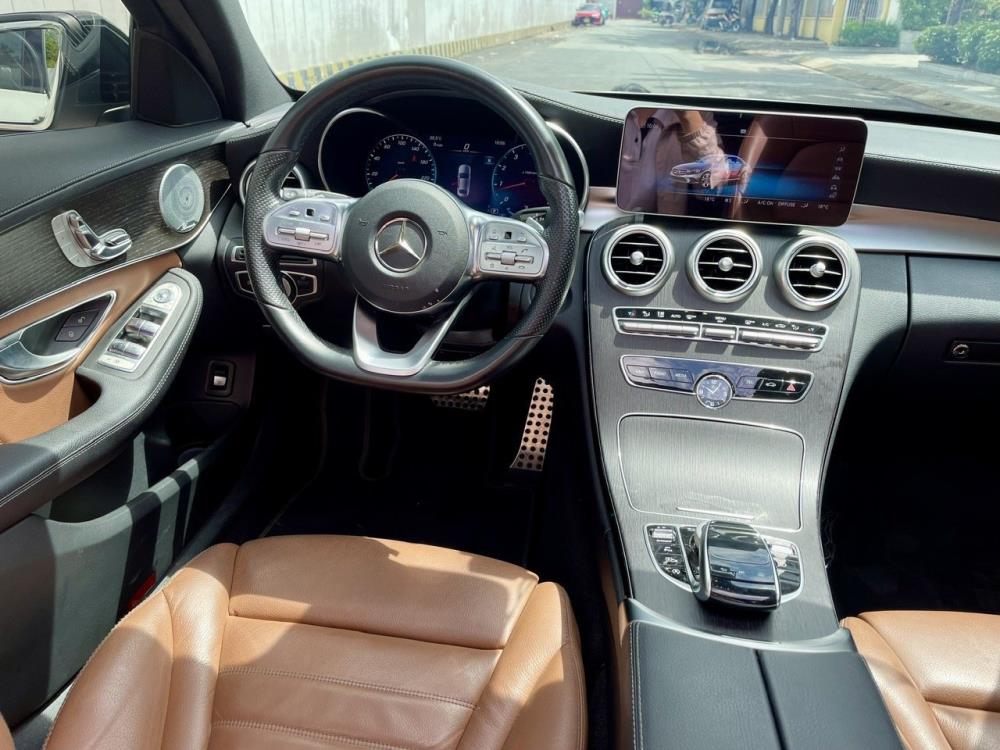 CHÍNH CHỦ BÁN XE MERCEDES BENZ C 300 AMG, SẢN XUẤT NĂM 20191731988