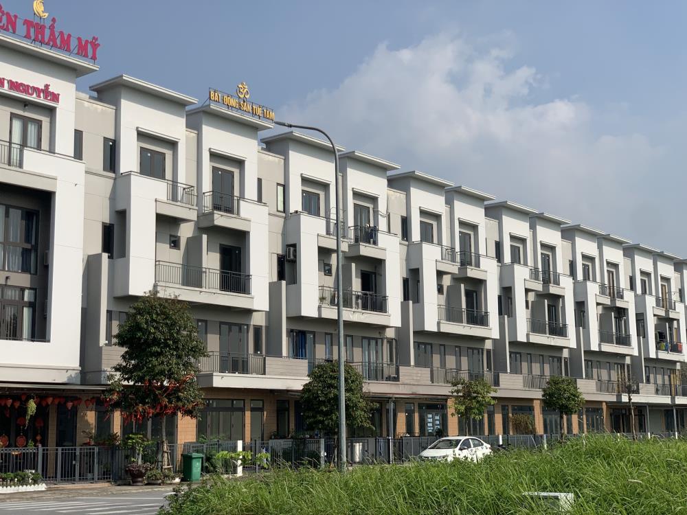 Chủ nhà cần tiền bán căn Shophouse 75m21647572