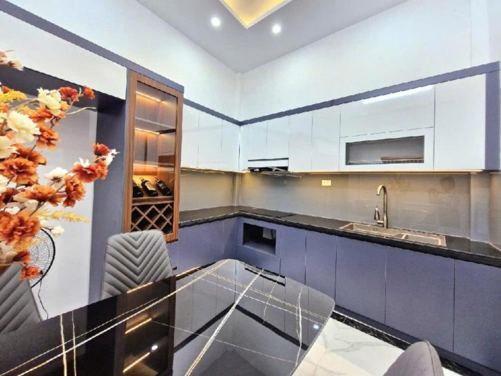 CẦU GIẤY – NHÀ ĐẸP 4 TẦNG - Ô TÔ, LÔ GÓC, KINH DOANH – 41M2, NHỈNH 8 TỶ2001220