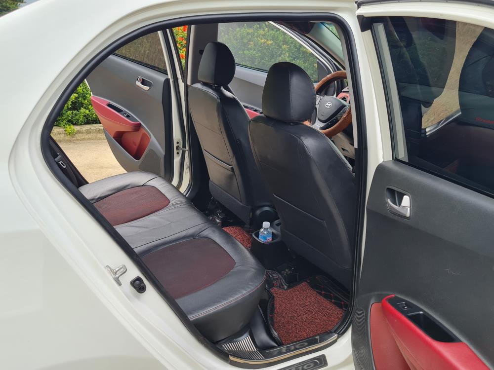 Chính Chủ Cần Bán xe Huyndai i10 bản 1.2 Sedan 2018814172